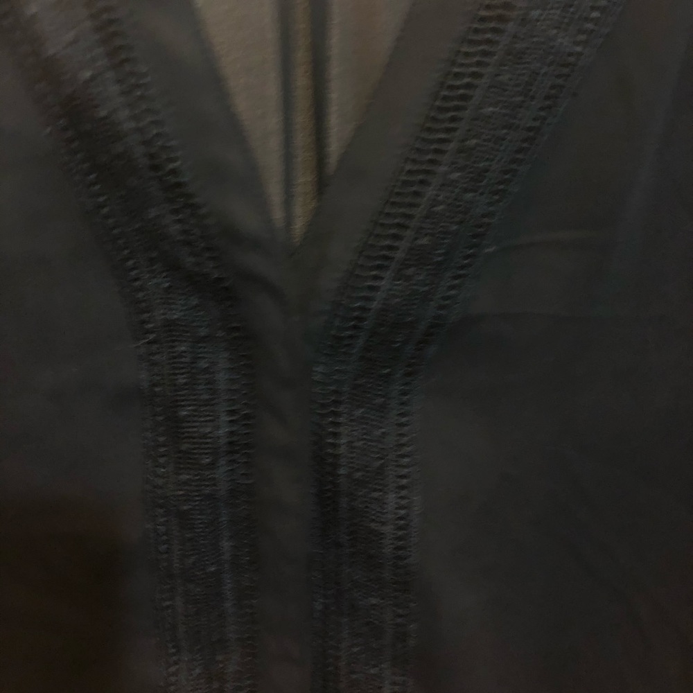Black Top - Picture 4 of 4